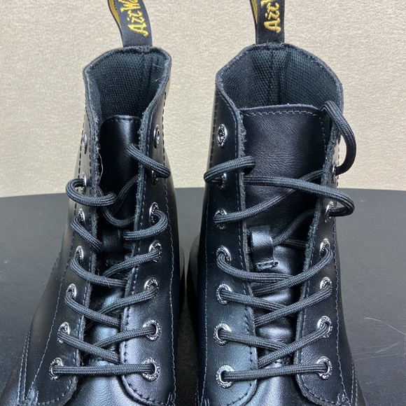 Dr. Martens Luana Comfortable Leather Lace Up Work‎ Boot Women’s size US 9 L - Picture 3 of 9